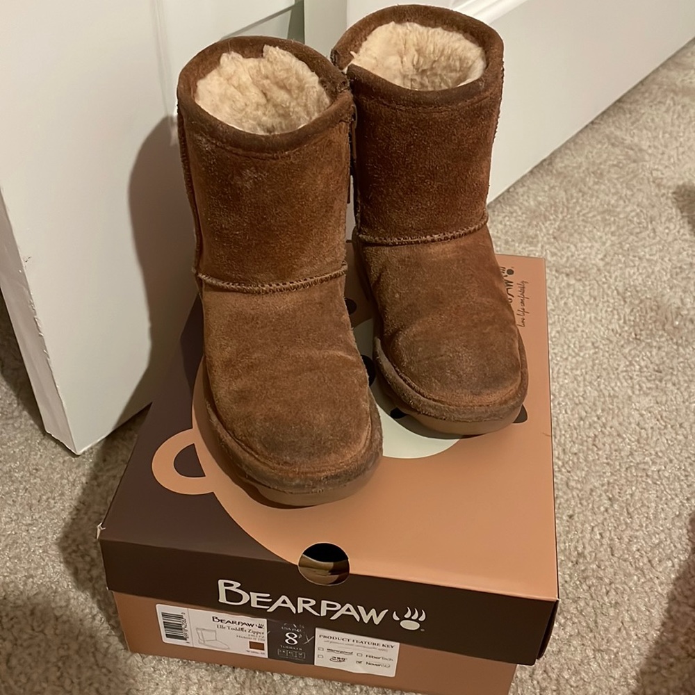 Bearpaw toddler boots!